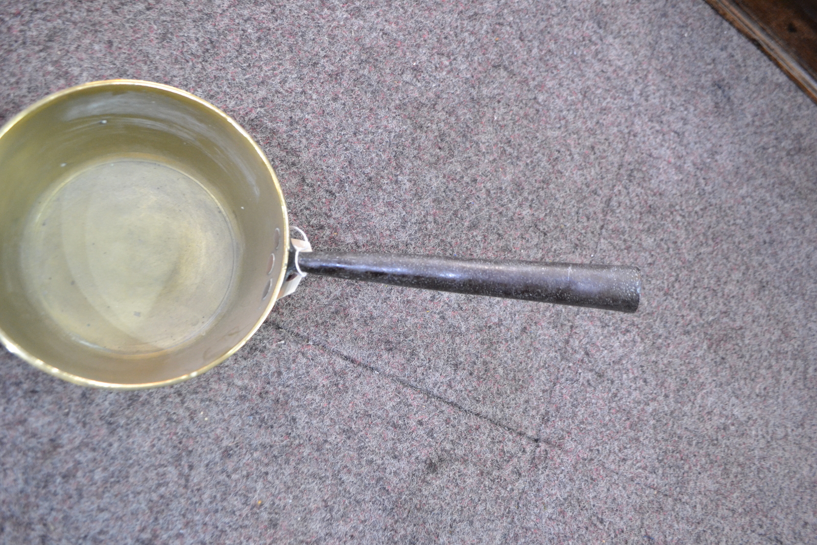 Explore our collection of durable, 17cm brass pans. Superior heat conduction for perfect cooking. Buy now and elevate your culinary experience!