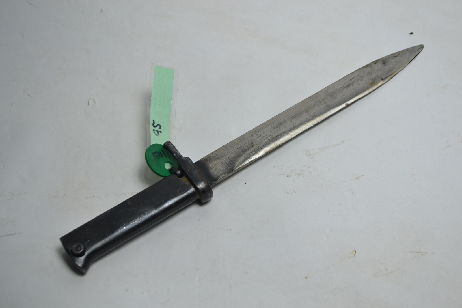 Explore our collection of authentic Turkish Ersatz bayonets, including models for Gew 88 and Gew 98. World War relics with stunning detailing, shop now!