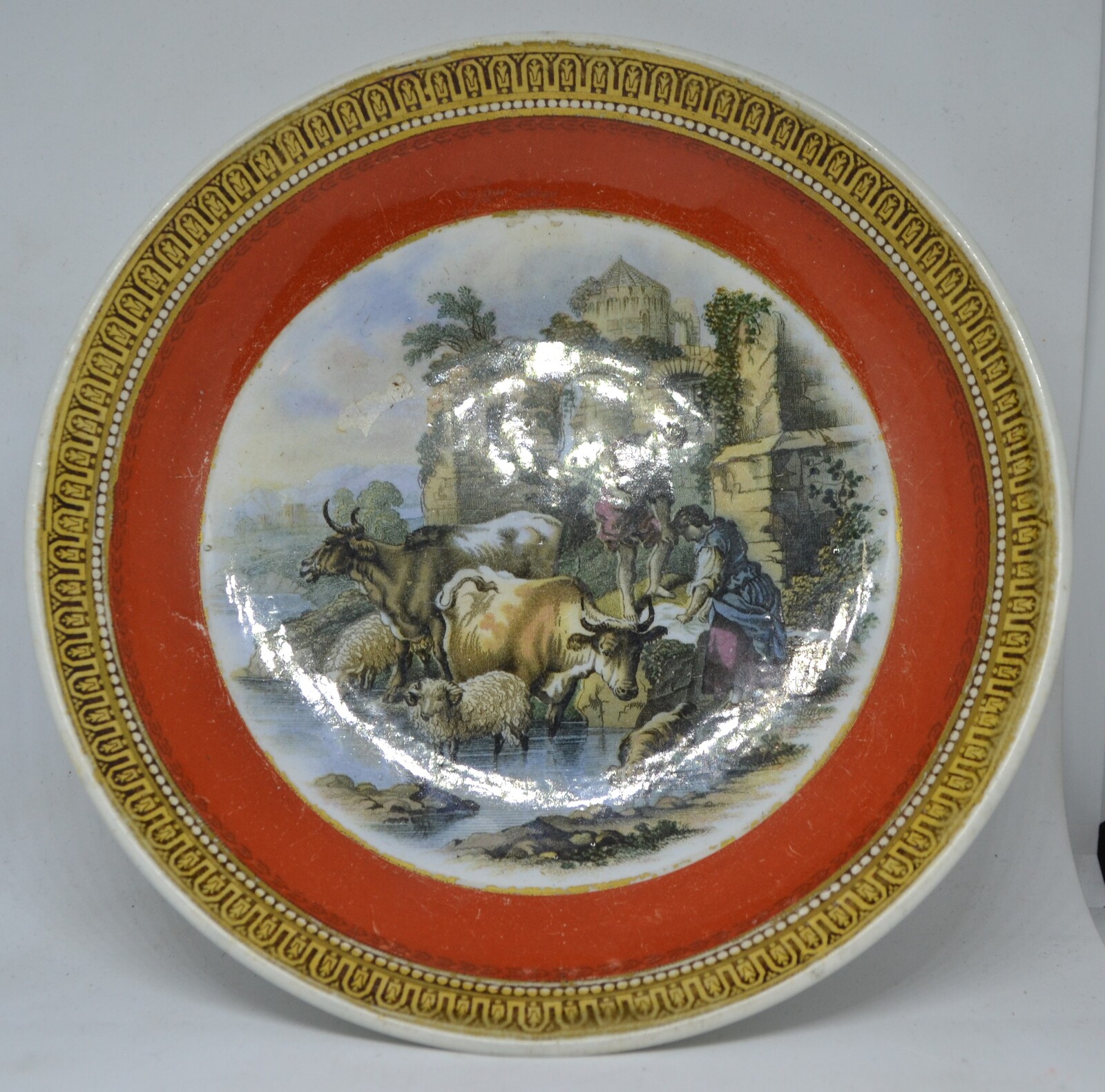 Discover our vibrant Prattware bowl with a delightful orange border. Size: 19cm in diameter. Shop now and add a pop of colour to your ceramics collection today!