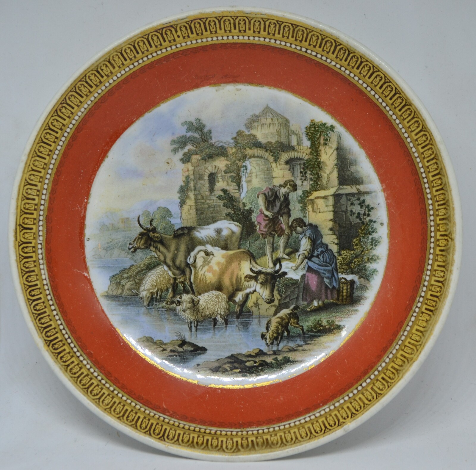 Discover our vibrant Prattware bowl with a delightful orange border. Size: 19cm in diameter. Shop now and add a pop of colour to your ceramics collection today!