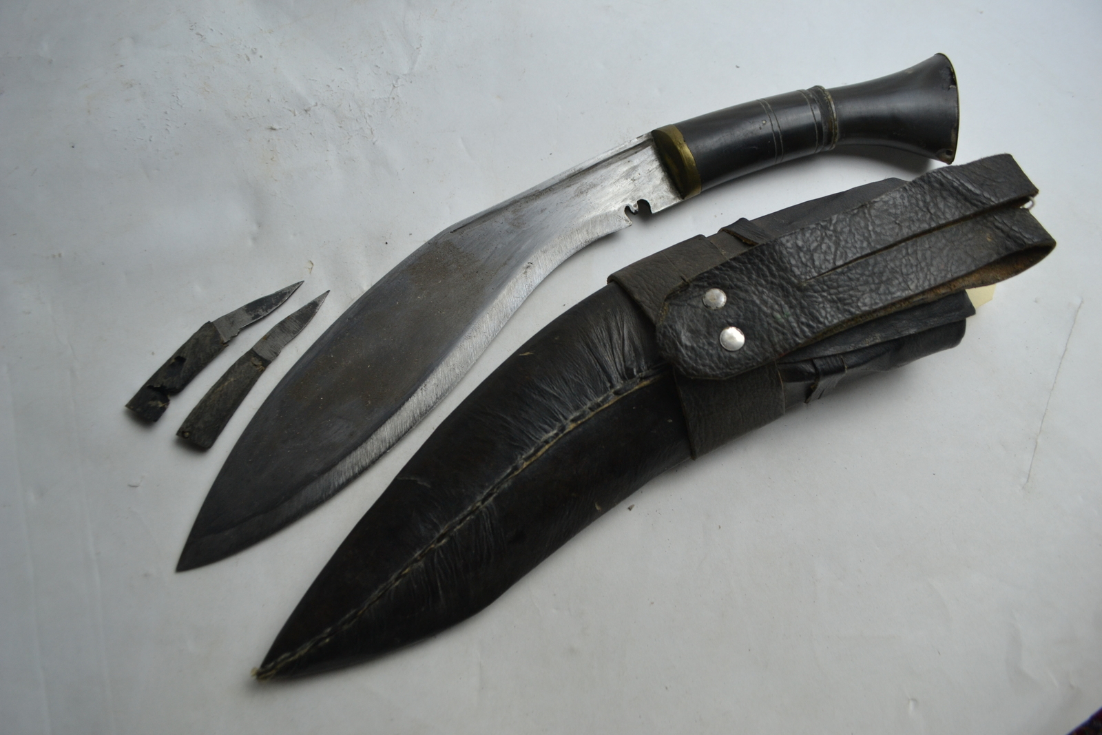 20th Century Horn Handled Kukri in Sheath
