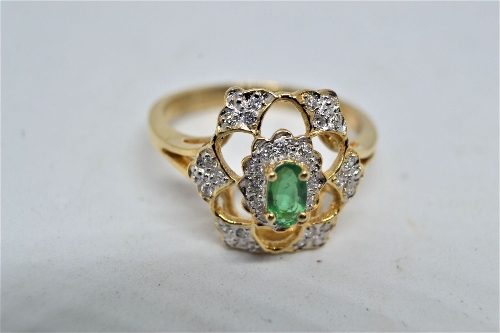 A 14ct Gold 'Emerald Lace' Ring.