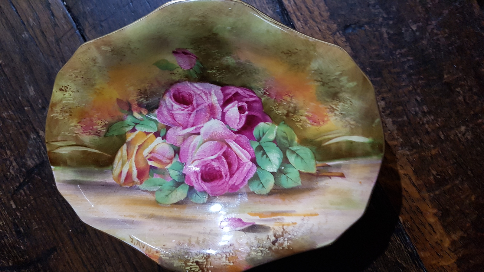 Discover our Royal Winton 1951 Porcelain Tazza. Hand-painted, signed, and in great condition. Don't miss out on this vintage masterpiece - shop now!