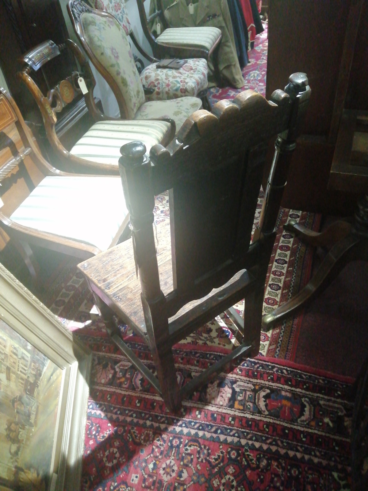 Discover our stunning mid-17th century oak chair in good condition. Explore vintage charm for your living space today! Buy now and add a historical touch to your home.