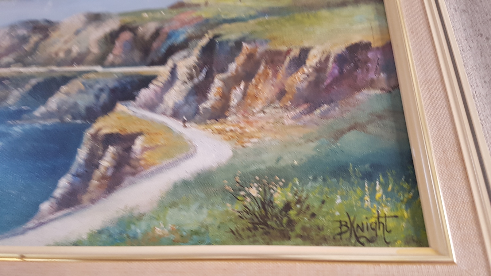 Discover our collection of 20th-century coastal scene paintings. Authentic pieces, like the B. Knight oil-on-board artwork, in perfect condition. Shop now!