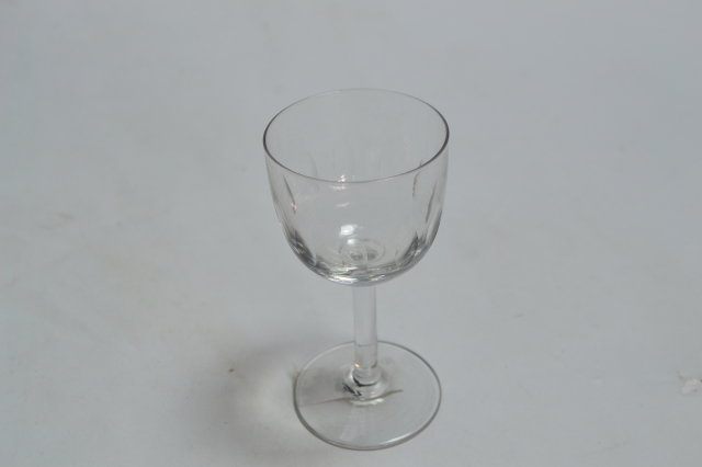 Explore our collection of premium Victorian wine glasses. Handcrafted, unique designs, perfect for your table. Shop now and elevate your dining experience!