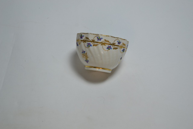 19th Century Crown Derby Tea Bowl, c1810-1811.