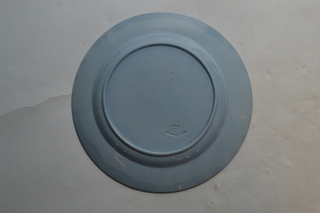 Explore our range of coveted James and Ralph Clew Staffordshire plates – eight-piece set with unique faults. Review specifications and order yours today!