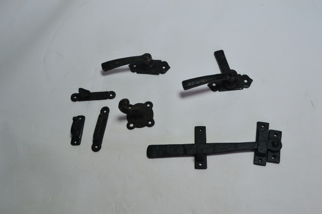 Discover our unique range of cast iron oddments, perfect for your home or garden. Explore specifications and order now for quick delivery. Use code GET10 for 10% off.