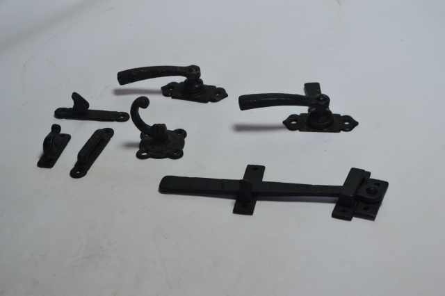 Discover our unique range of cast iron oddments, perfect for your home or garden. Explore specifications and order now for quick delivery. Use code GET10 for 10% off.