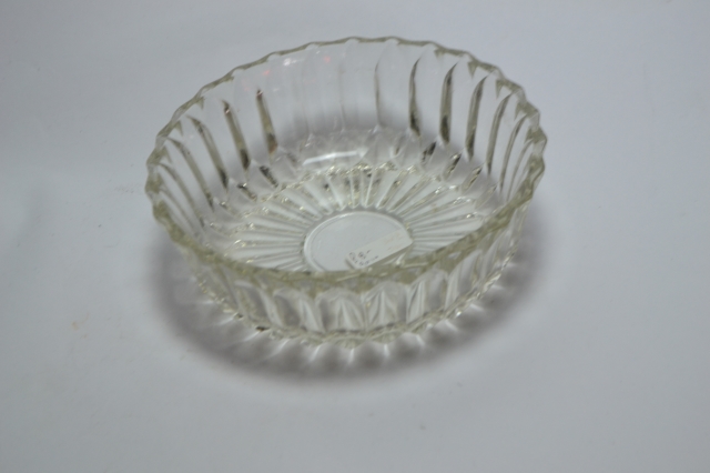 Discover our premium range of glass bowls perfect for any occasion. High-quality, durable, and stylish. Shop now and elevate your dining experience!