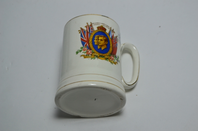Explore our George VI coronation memorabilia collection. Authentic items with detailed specifications. Shop now to own a piece of British history!