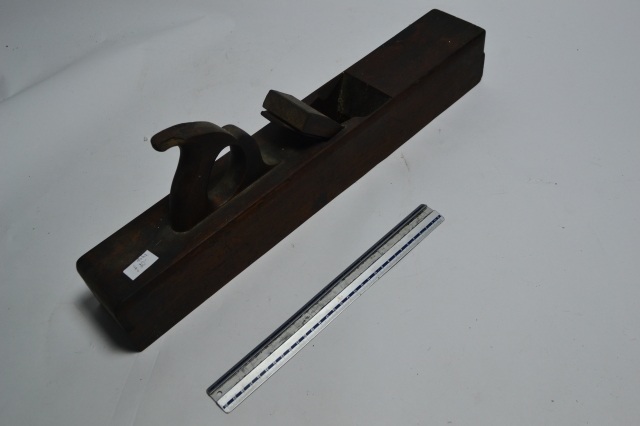 Explore our extensive range of large planes! Specifications, model details, and pricing available. Make your purchase today and rule the skies!