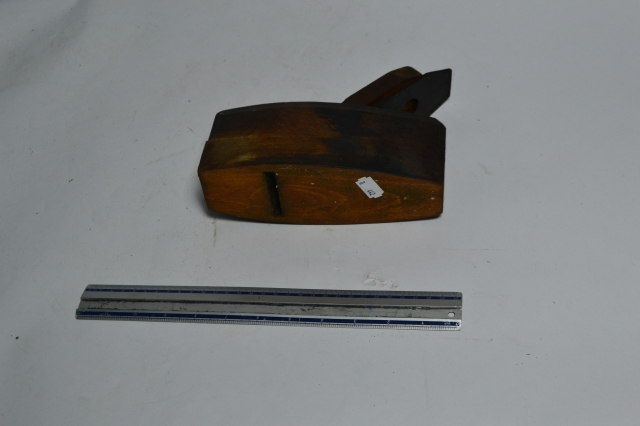 Discover our wide range of medium-sized airplanes perfect for your aviation needs. Browse specs, compare models, and make your next purchase with us today!