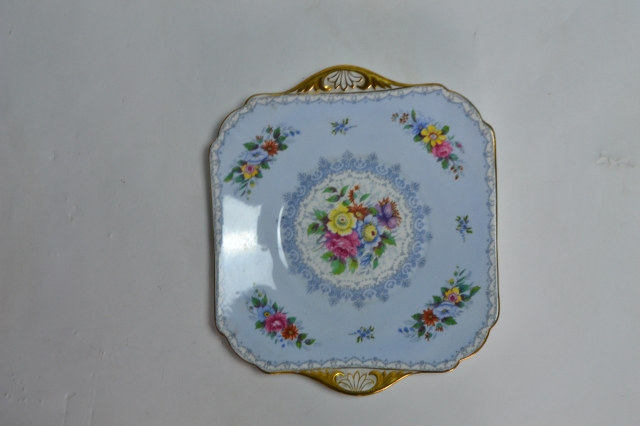 Browse our stunning Shelley Plate collection! Unique, vintage designs to elevate your dining experience. Shop now for high-quality, rare pieces.