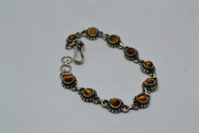 Silver 925 Bracelet with Tiger Eye.