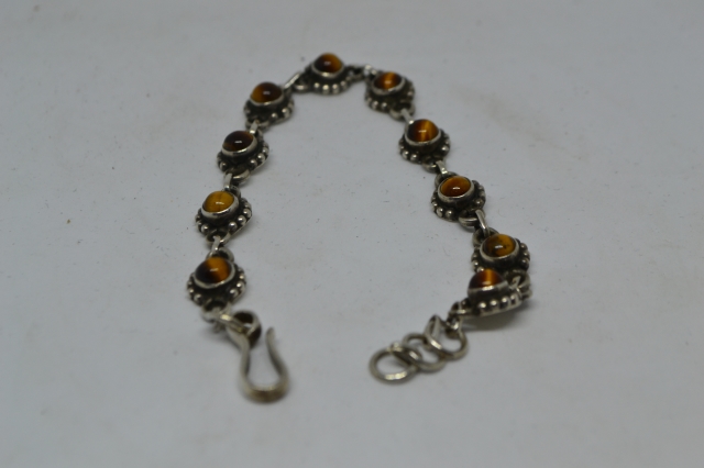 Silver 925 Bracelet with Tiger Eye.