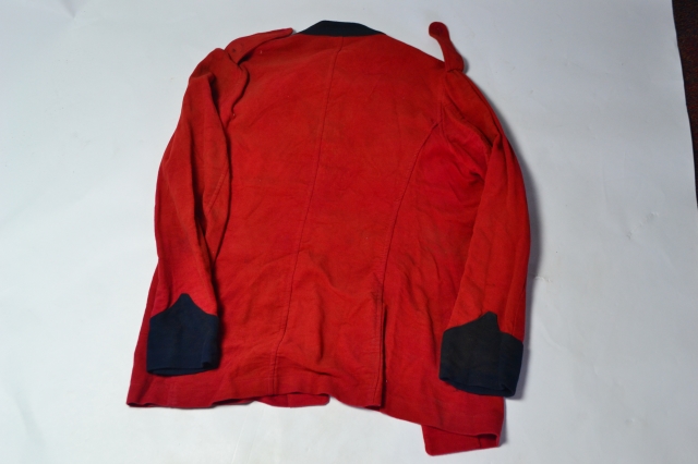 Discover our Four Feathers Theatrical Tunic with artisan-crafted buttons. Handmade to perfection. Shop now to add a unique style to your wardrobe.