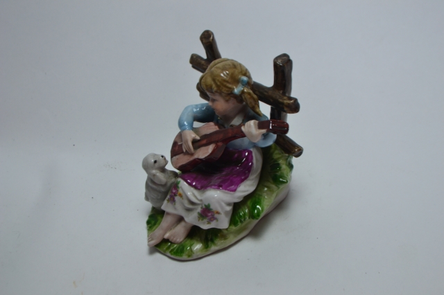 Discover your perfect guitar from our extensive range. Highlighting specifications for beginners to pros. Start your musical journey today. Shop now!