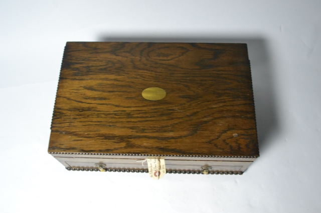 Discover our exquisite Edwardian oak canteen filled with 58 pieces of bone-handled stainless steel cutlery. Predominantly from George Wolstenholme & Son, Sheffield. Shop now!