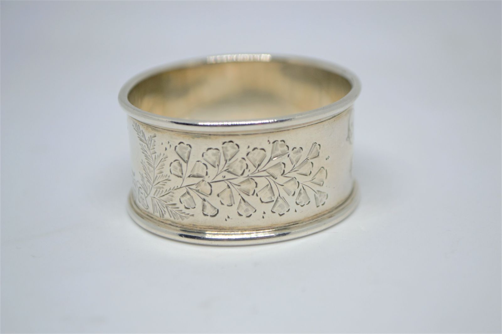 A Silver Napkin Ring. Sheffield 1901 Richard Richardson.